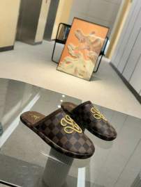 Picture of Louis Vuitton Slippers _SKULVsz35-46mnf05121111